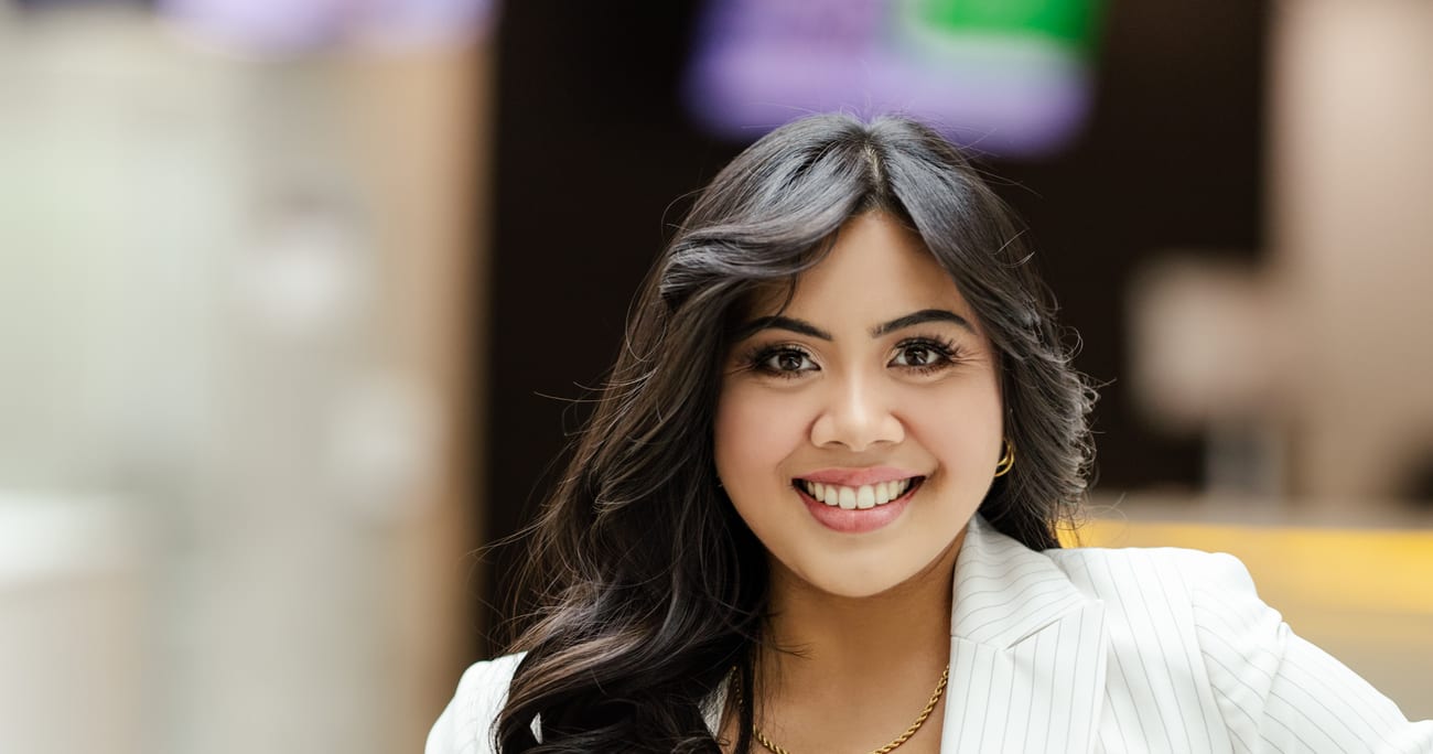 Irene, co-founder of The Revenue Room and founder of DigitalFlow Consulting